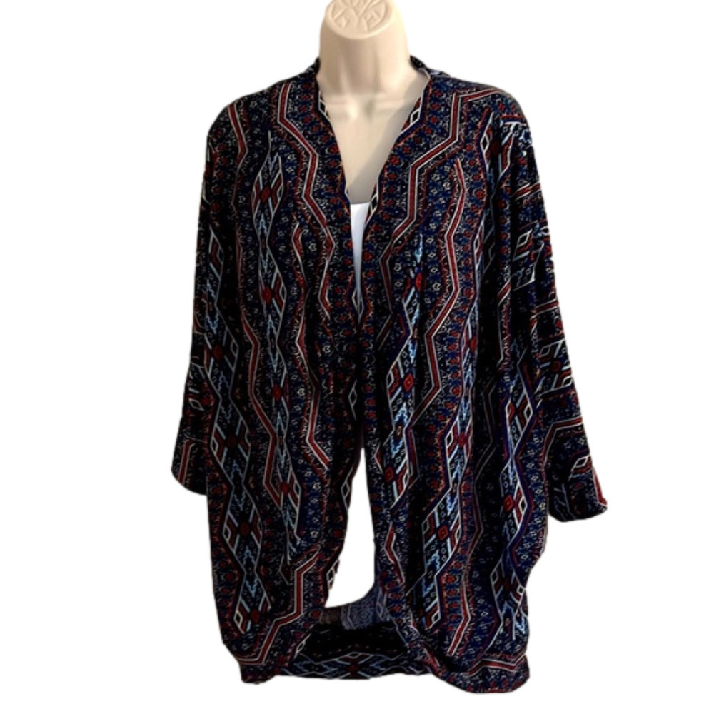 French Laundry shrug, size 2X, In good condition